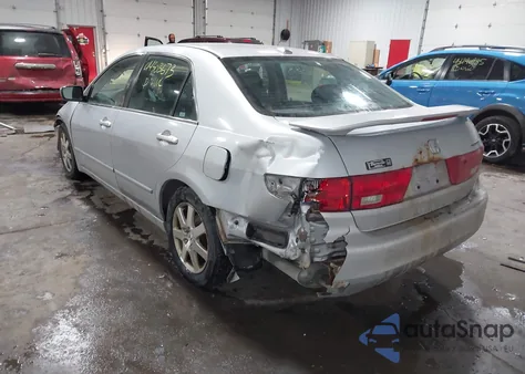 2005 Honda Accord 3.0 Ex z USA, uszkodzony, nr VIN 1HGCM66515A063117